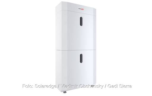 Im Bild ein PV-Speicher von Solaredge.