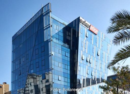 Im Bild ist der Firmensitz von Solaredge. Das Photovoltaik-Unternehmen hat im Geschäftsjahr 2022 einen Rekordumsatz erzielt.