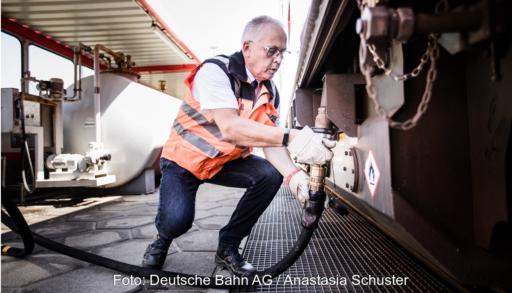 Die Deutsche Bahn hat das selbstgesteckte Mengenziel für den Einsatz des Biokraftstoffs HVO im Jahr 2025 bereits zwei Jahre früher erreicht.