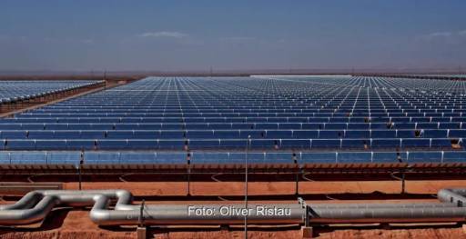 Im Bild eine CSP-Anlage, die Wasserstoff aus Solarenergie herstellen könnte.