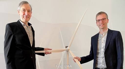 Im Bild GIB-Geschäftsführer Karsten Jurgschat und UKA-West-Niederlassungsleiter Paul Hoffmann.