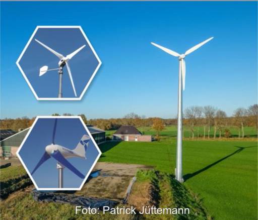 Kleinwindanlage auf einem Feld.