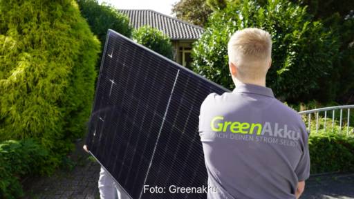 Solarmodul wird ohne Verpackung übergeben.