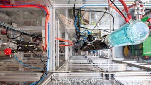 Demo-Anlage der TU München zur Herstellung von Biokraftstoffen und E-Fuels in einer Detailaufnahme.