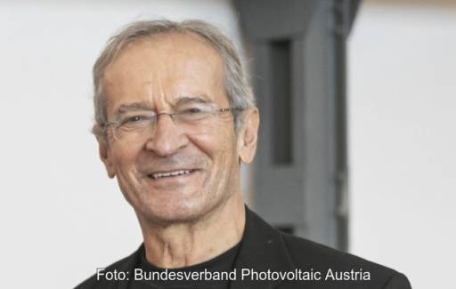 Im Bild Herbert Paierl, Vorstandsvorsitzender des Bundesverbandes Photovoltaic Austria, der die Photovoltaik-Förderung in Österreich im Jahr 2024 kommentiert.