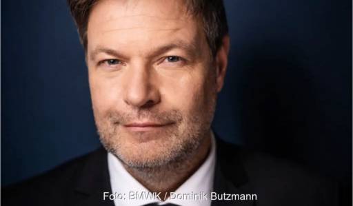 Im Bild ist Klimaschutzminister Habeck, der die Erneuerung der Energieversorgung und die Erneuerung der industriellen Wertschöpfung vorantreiben will.