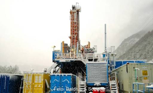 Im Bild eine Geothermiebohrung, eine staatlich geförderte Versicherung für das Fündigkeitsrisiko bei Geothermiebohrungen ist geplant.