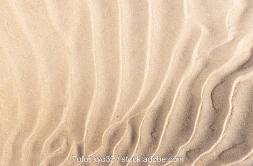 Wellen in Sand - das Medium eignet sich gut als Hochtemperatur-Wärmespeicher