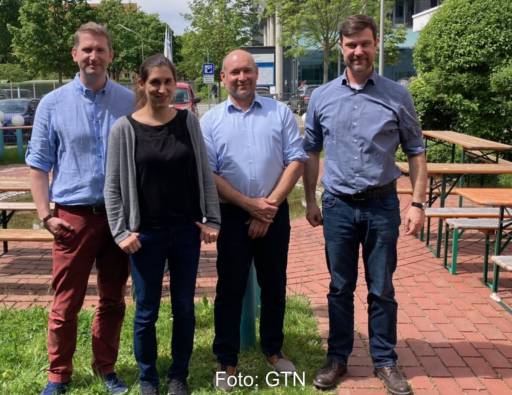 Gruppenfoto, drei Männer und eine Frau - Verstärkung für Geothermie Neubrandenburg GTN
