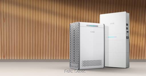 Im Bild die beiden neuen PV-Speicher Senec.Home P4 und E4 von Senec.