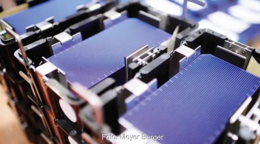 Im Bild die Solarzellen Fertigung von Meyer Burger. Das Label Domestic Production Portfolio soll die heimische Photovoltaik-Fertigung fördern.
