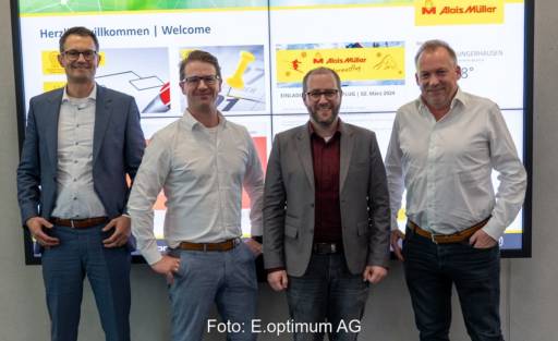 Im Bild Firmenvertreter vom Energieversorger E.optimum und E-con.