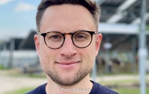 Im Bild Metavolt-Geschäftsführer Thomas Reimers, der Agri-PV Tipps für Landwirt:innen zusammengestellt hat.