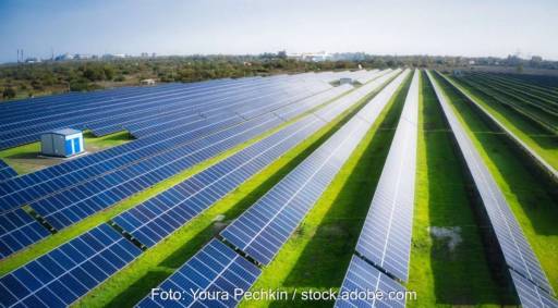 Im Bild ein Photovoltaik-Solarpark, Enviam plant 700 MW in Brandenburg, Sachsen-Anhalt und Sachsen.
