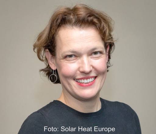 Portrait von Valérie Séjourné, die den Solarthermieverband Solar Heat Europa leitet.
