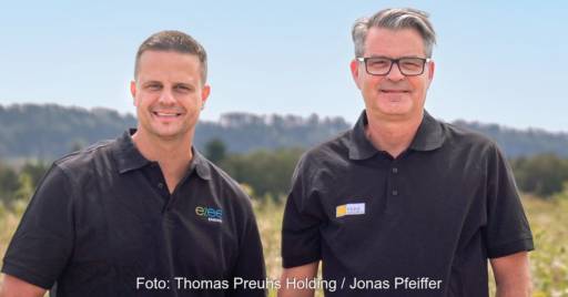 Im Bild Reiner Stauss, Geschäftsführer der ezee Energy GmbH, und Matthias Johler, Geschäftsführer der Ritter Energie- und Umwelttechnik GmbH &amp; Co. KG