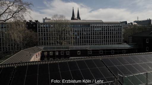Im Bild die neue Photovoltaik-Anlage vom Erzbistum Köln.