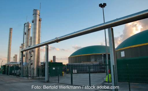 Im Bild eine Biogasanlage, Biogasanlagen verursachen Methan-Emissionen.