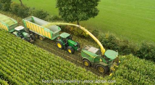 Im Bild ein Maishäcksler, der Maisdeckel ist im Biomassepaket, das der Bundestag verabschiedet hat, abgesenkt worden.