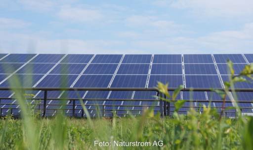Im Bild eine Photovoltaik-Freiflächenanlage, der Ökostromerzeuger Naturenergy plant eine Kapitalerhöhung.
