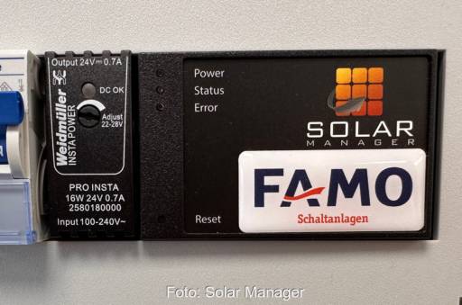 Im Bild der Schaltschrank von Famo Schaltanlagen mit EMS von Solar Manager, der § 14a EnWG erfüllt.