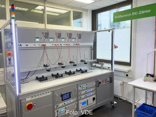 Prüflabor für DC-Zähler beim VDE.