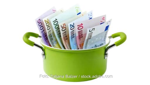 Im Bild ein Topf mit Geld als Symbolbild für den KTF
