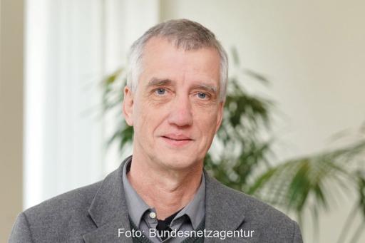 Portraitfoto von Peter Stratmann, Leiter des Referats Erneuerbare Energien bei der Bundesnetzagentur.