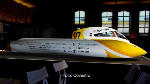 Im Bild der Solarrennwagen Aethon, der den Sieg bei der Bridgestone World Solar Challenge nach Aachen holen soll.