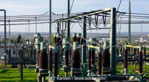 Im Bild eine Trafostation als Symbol für die Gründe für den Blackout in Spanien.
