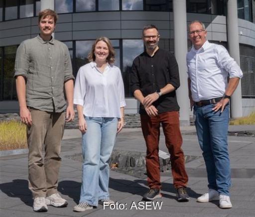 Projektbeteiligte von D2HeaTec, es geht um die Dekarbonisierung der Nahwärmeversorgung.