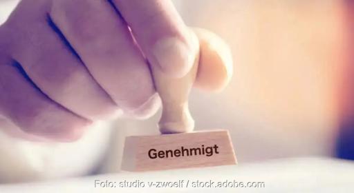 In Stempel mit der Aufschrift „genehmigt“, das hat die EU-Kommission mit dem Biomassepaket gemacht.