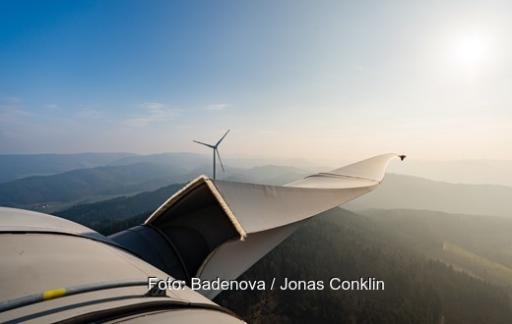 Blick von der Gondel einer Windkraftanlage, Windenergie im Süden Deutschlands hat es in den EEG-Ausschreibungen schwer.