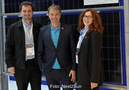 Im Bild das Next2Sun Team in Italien, das die vertikale Agri-PV in der Projektentwicklung unterstützen soll.