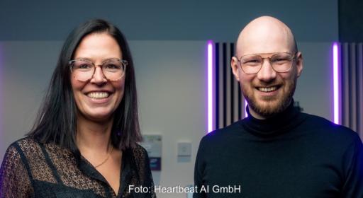 Im Bild Barbara Wittenberg (links) und Jannik Schall Geschäftsführer der Heartbeat AI GmbH, die Energiemanagement-Plattform soll für B2B-Partner offenstehen.