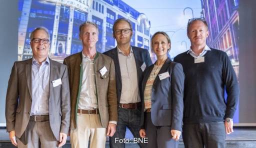 Im Bild der neue Vorstand vom Bundesverband Neue Energiewirtschaft (BNE).