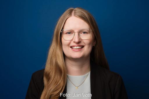 Portraitfoto von Jana Fingerhut