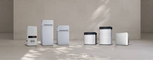 Im Bild das neue Hybrid-Wechselrichter-System von LG Energy Solution in Ausführungen für Hochvolt und für Niedervolt.