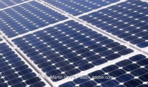 Im Bild ein Photovoltaikmodul als Symbol für die den Markteintritt von Hopewind mit dem String-Wechselrichter.